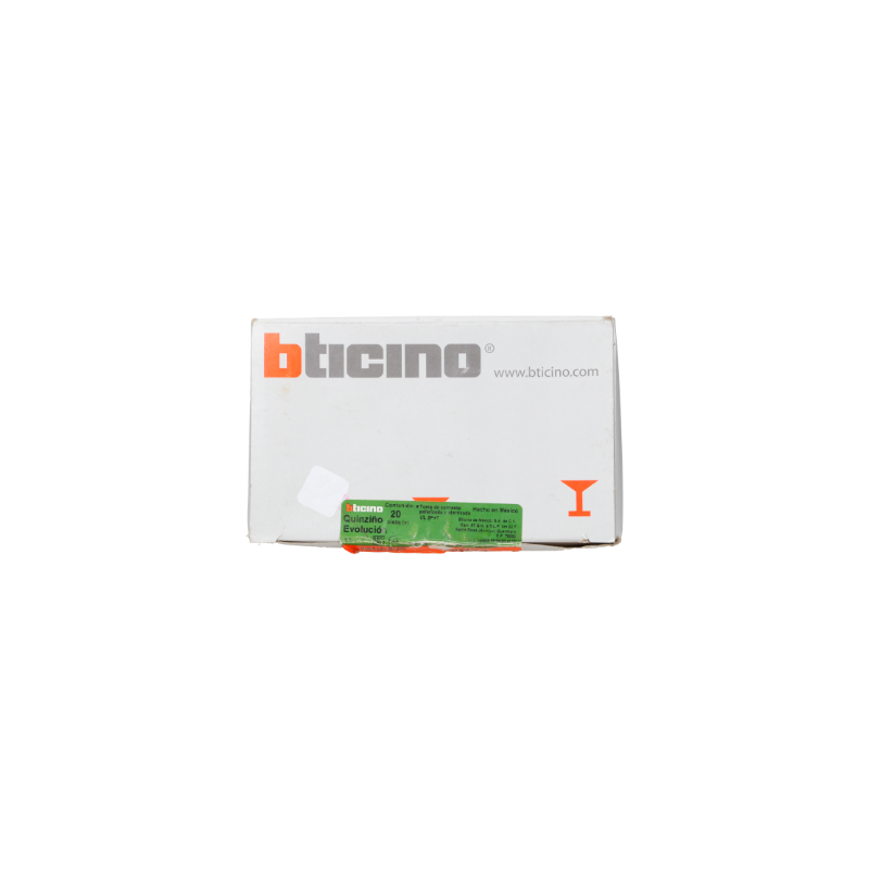 D 200 CONTACTO PROTEGIDA 15A 2P+T CON SISTEMA DE PROTECCION INFANTIL BTICINO MX QZ5028T