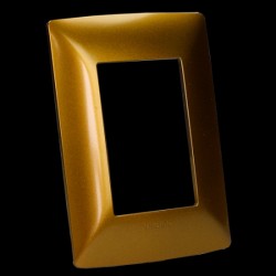 PLACA RESINA 3 MOD BRILLANTE COLOR COFRE(CAFE OCRE) C/CHASIS BTICINO MX QZ4803M3XOC